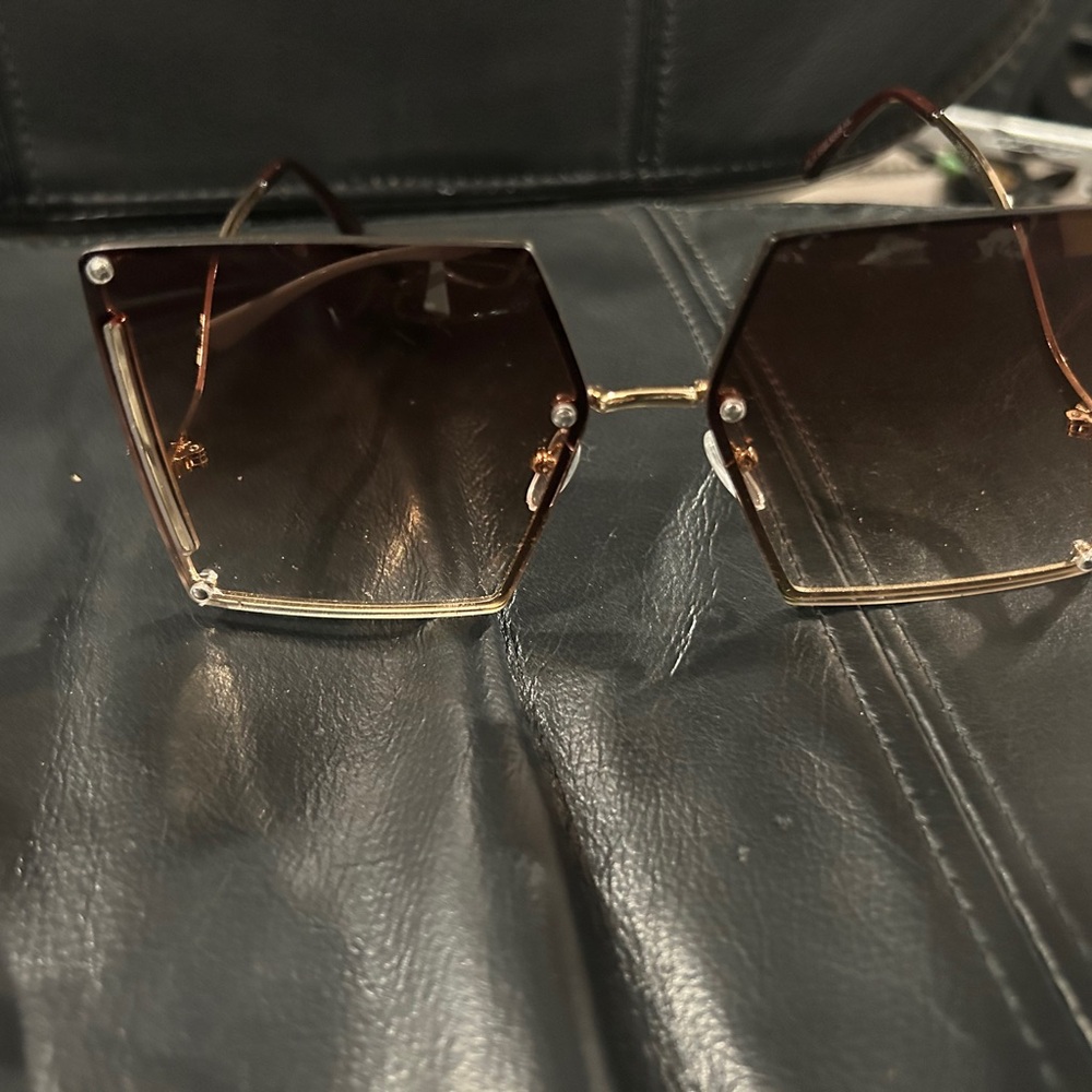 Chic Brown Hexagonal Sunglasses - image 4